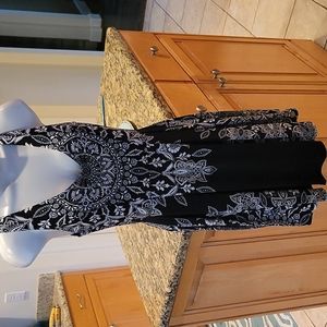 Very cool black and white fit and flare above knee dress